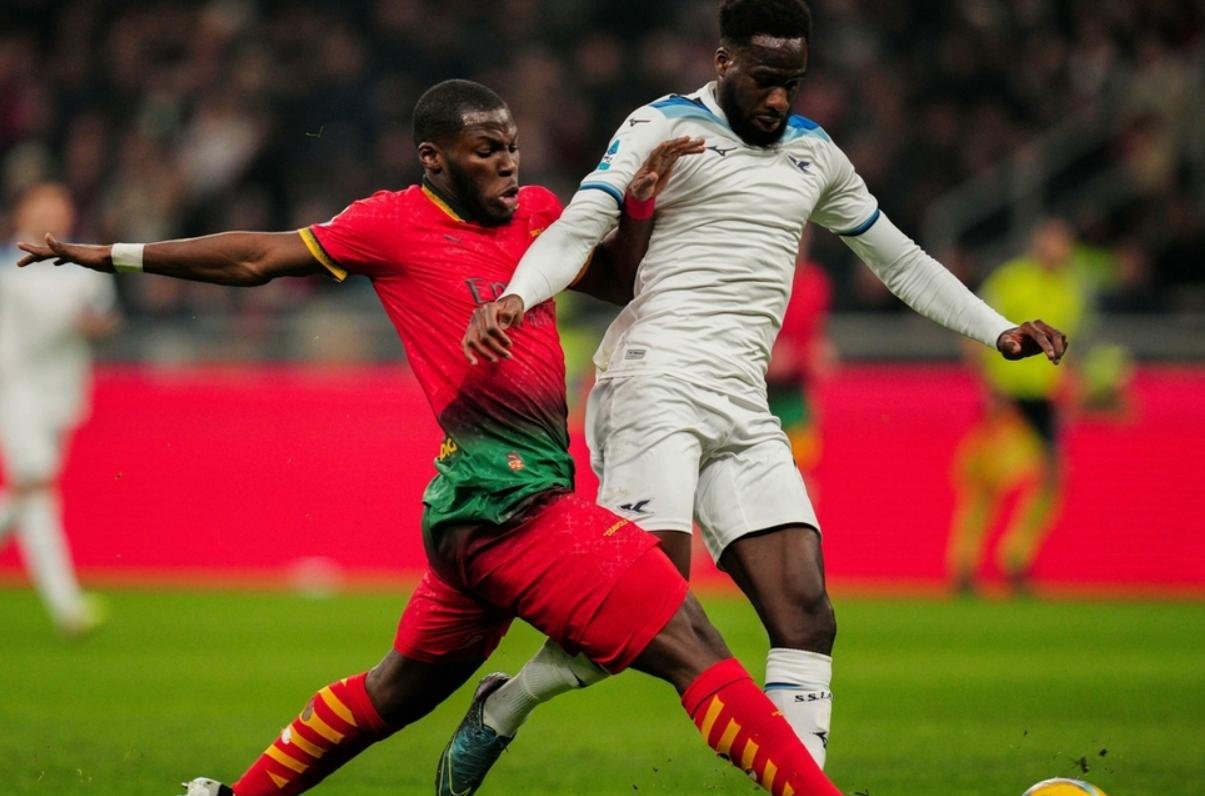 关于拉齐奥连扳两轮，争夺欧冠资格激烈的信息