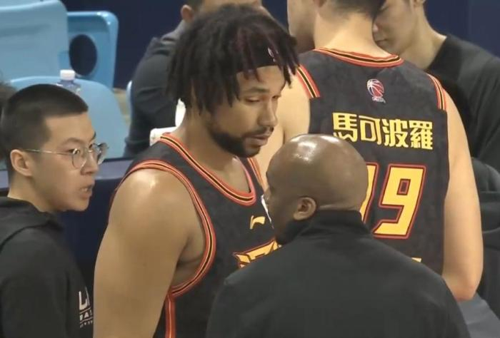 香港男篮遭遇失利,遭遇连败 香港男篮遭遇失利,遭遇连败