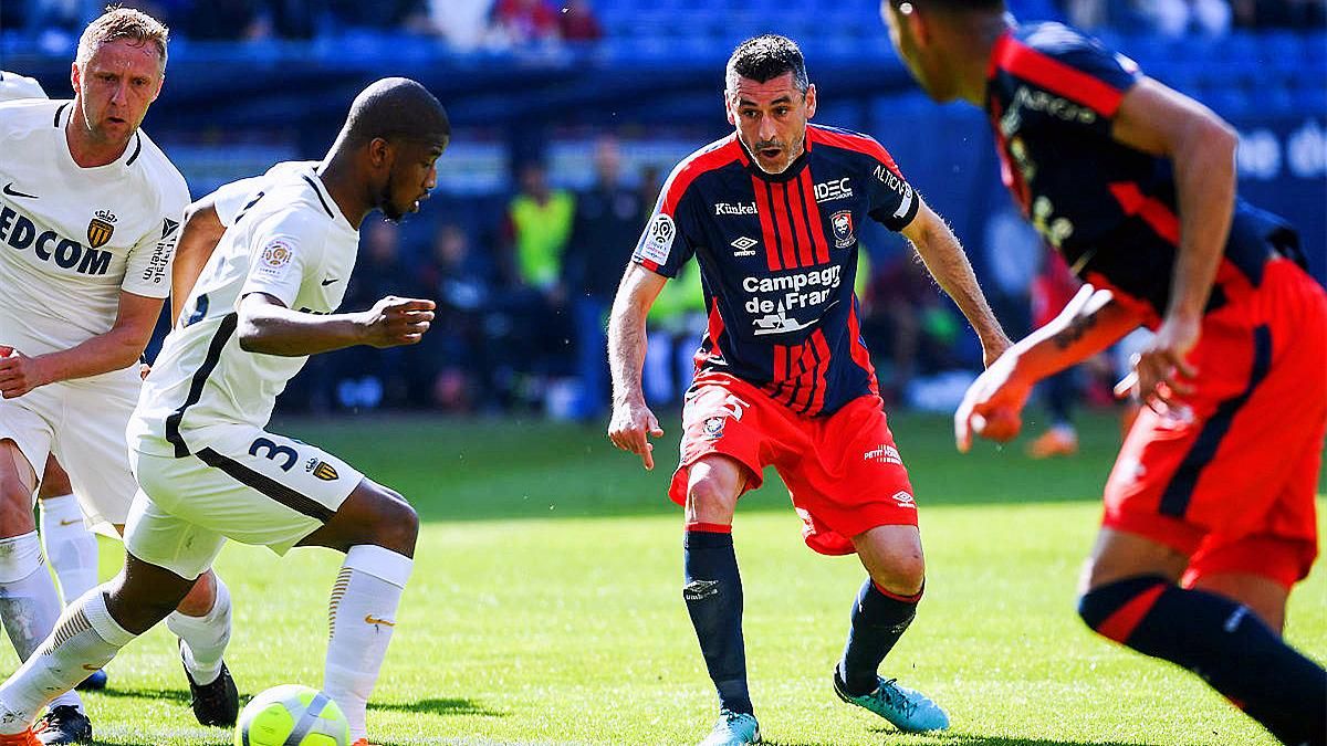 包含巴黎FC迎战亚眠，看点十足的词条