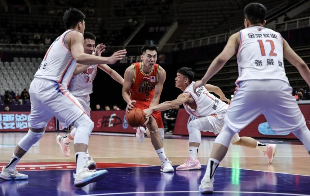 吉林男篮逆转成功，一路领先的简单介绍