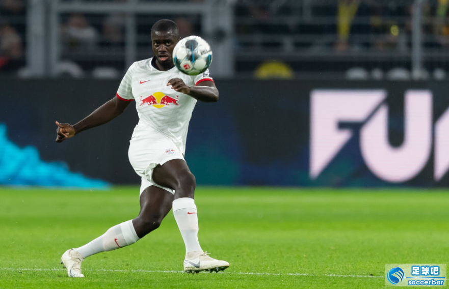 阿森纳足球俱乐部球员因偷窃事件被起诉的简单介绍