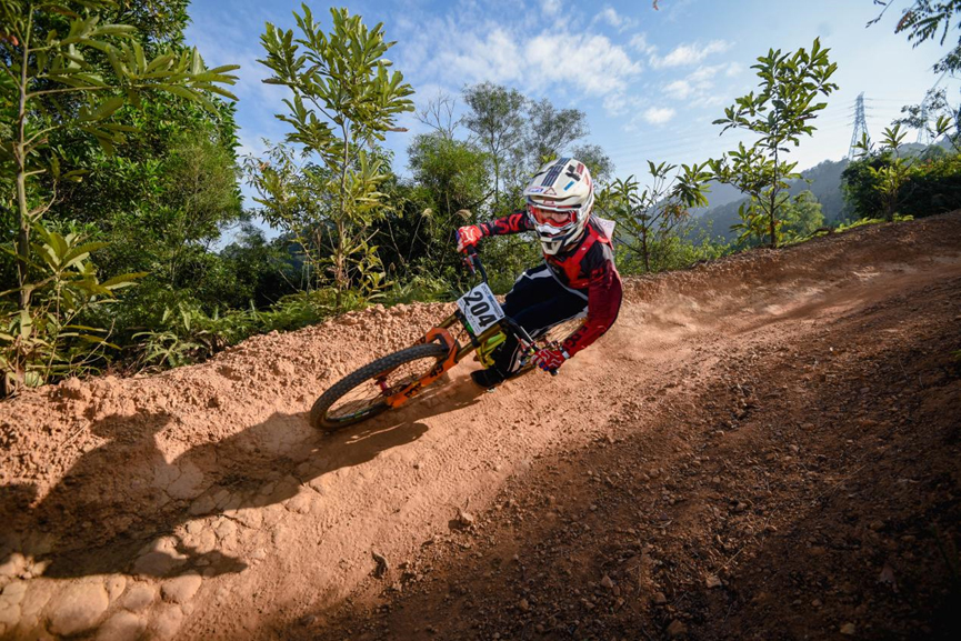 包含波尔多成绩暂行中规，法国甲级联赛火热战火重燃的词条