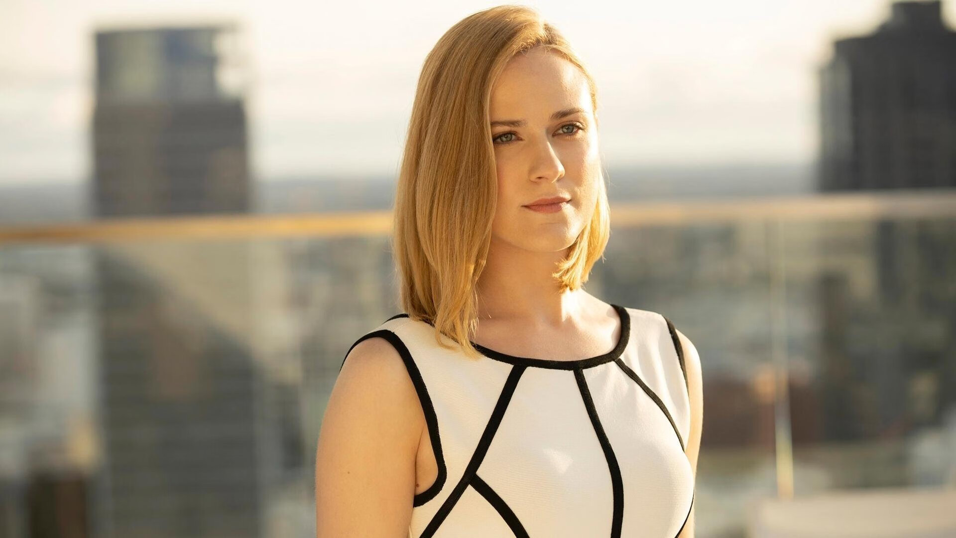 赛道与球场的双重奏，F1揭幕战悬念与篮网太阳之战解析