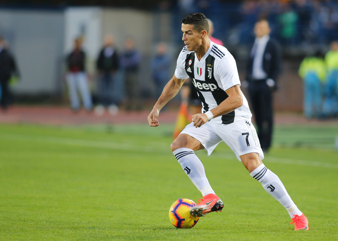 关于尤文图斯客场逆袭成功，取得宝贵三分的信息