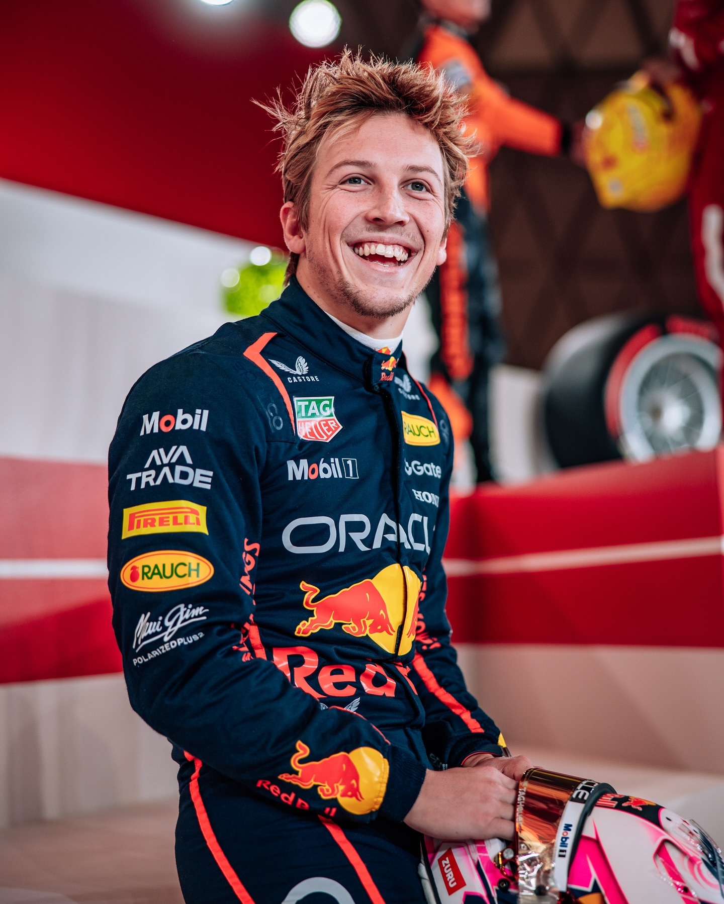 关于阿斯顿马丁完胜红牛二队，勒克莱尔高光表现的信息