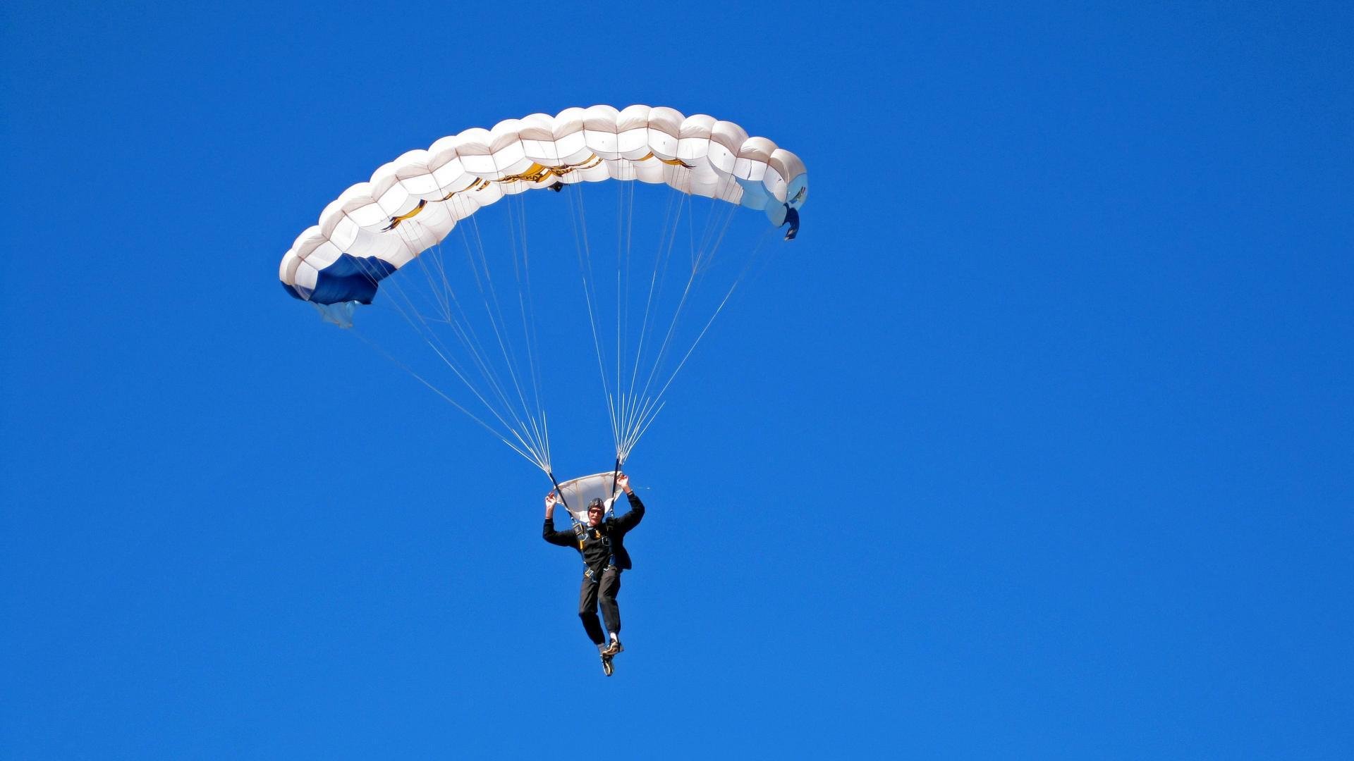 当永恒之城遇见沙漠明珠，京多安的个人交响曲在罗马与卡塔尔的特殊舞台上奏响