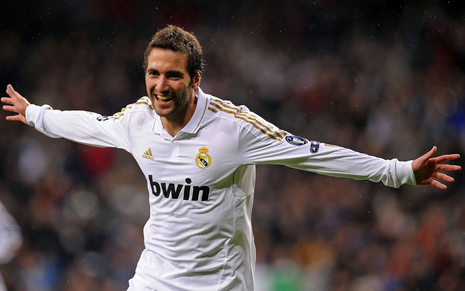 世界排名争夺战焦点战,拉齐奥制霸爱尔兰,蓝鹰展翅改写欧战格局