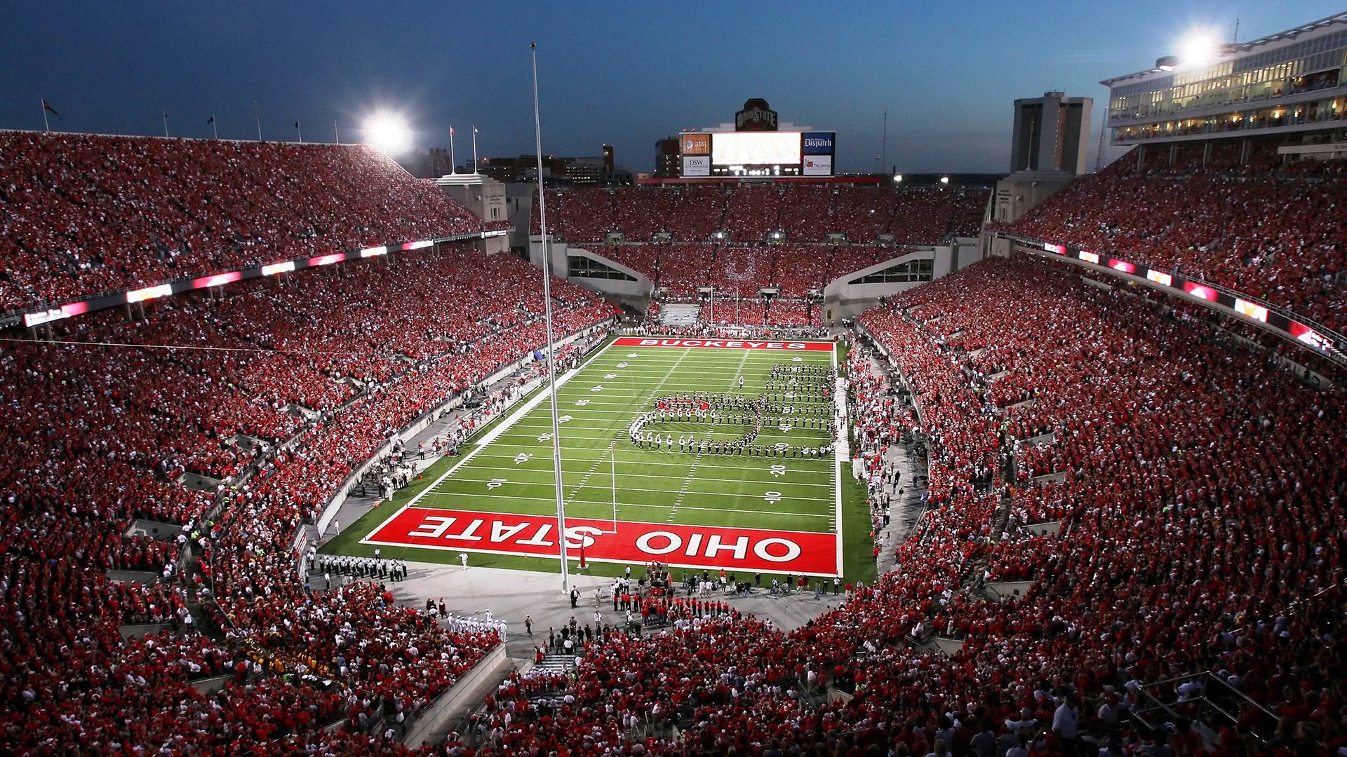 猛龙北境风暴席卷青岛，利拉德状态火热诠释巨星本色