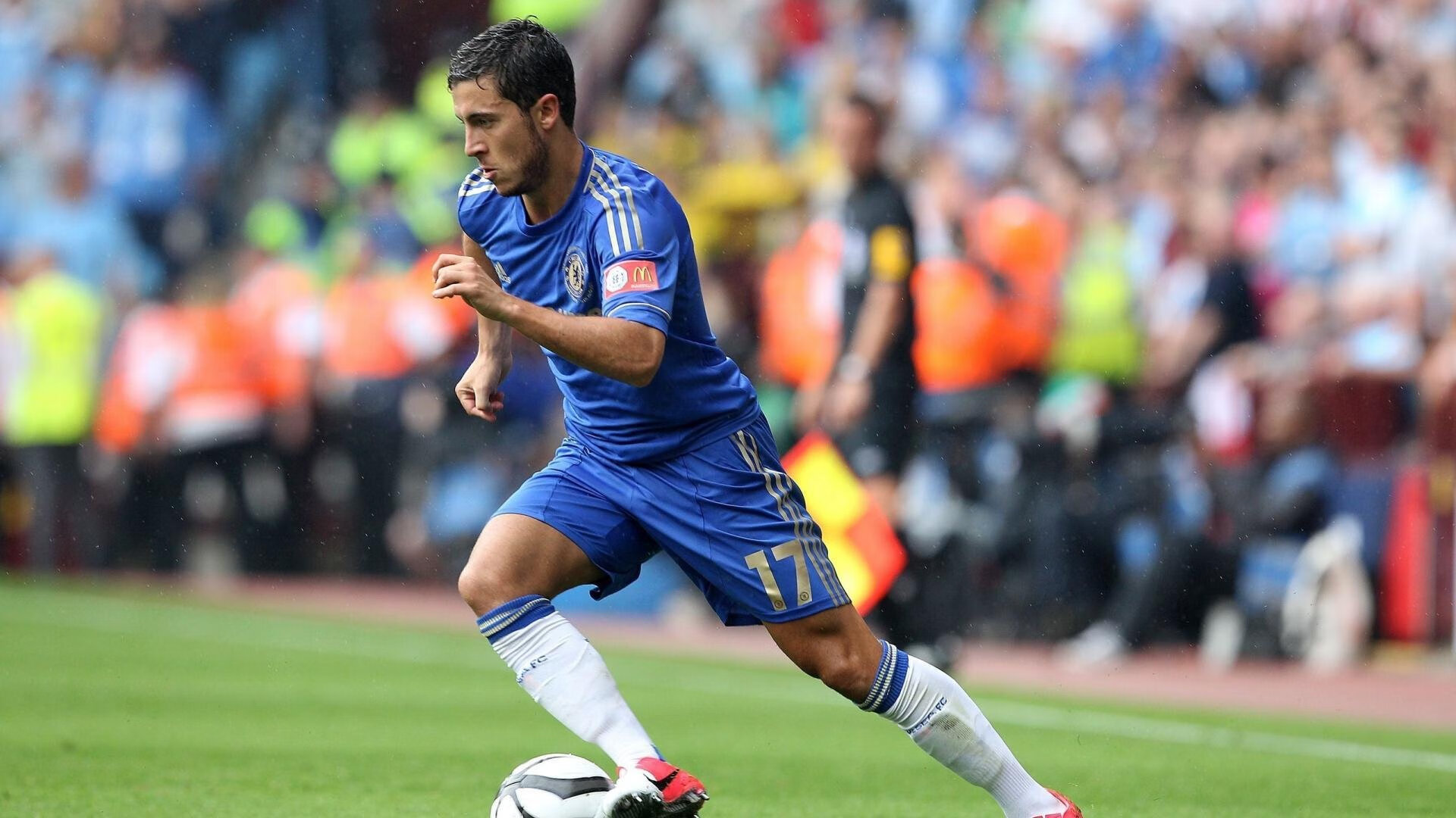 苏亚雷斯关键战不手软，巴黎圣日耳曼高效收割曼联